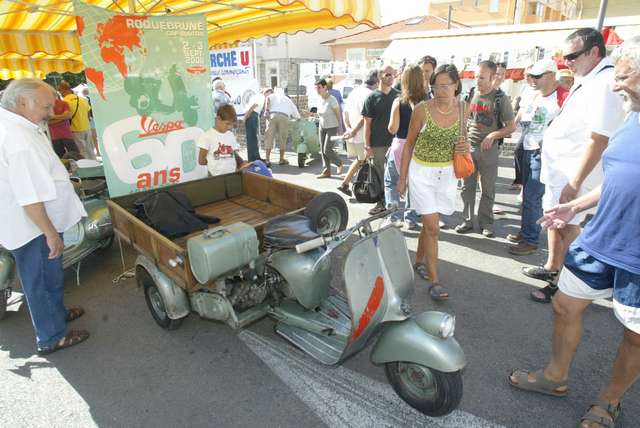 VESPAS ET BIKINIS159.JPG